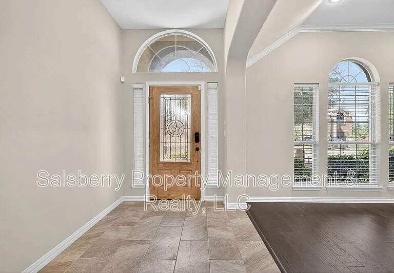 4353 Mountain Crest Dr — Photo 4