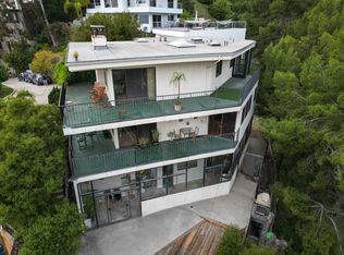 2685 Nottingham Ave, Los Angeles, CA 90027