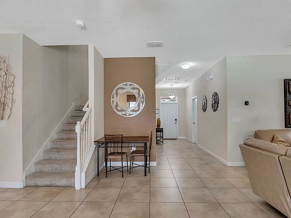 2nd image of 9028 Shadow Mountain St