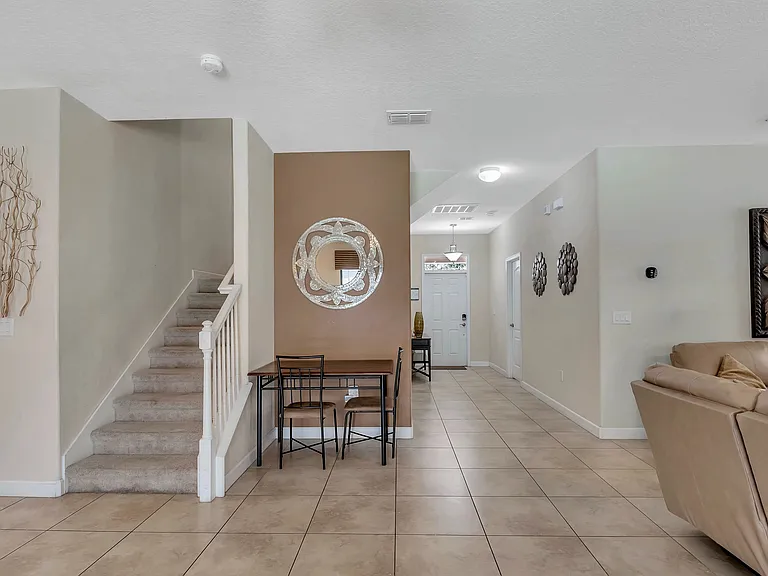 9028 Shadow Mountain St — Photo 2