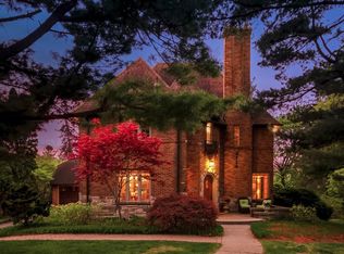2718 Kenilworth Dr, Ann Arbor, MI