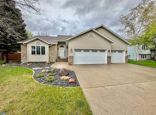 4215 2nd St S, Moorhead, MN 56560
