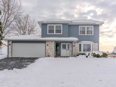 601 Bluff St, Carol Stream, IL, 60188