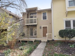 11131 Watermans Dr, Reston, VA 20191