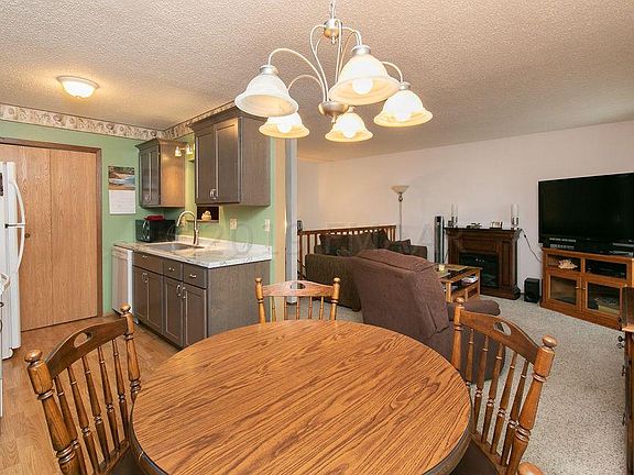 5th image of 621 19th St E