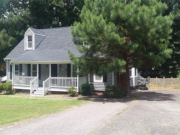 2nd image of 8318 Foxberry Dr