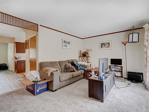 3rd image of 915 Jane Ave