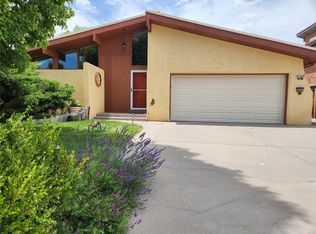 456 Aragon Ave, White Rock, NM 87547