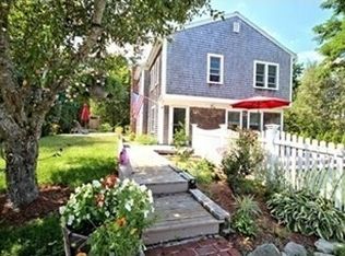 64 River St, Plymouth, MA 02360