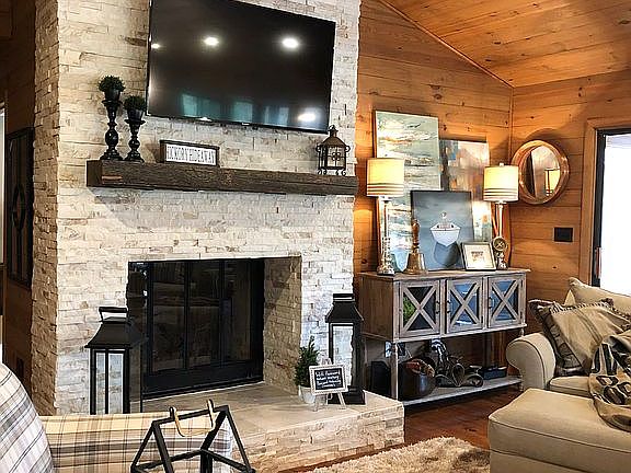 2nd image of 288 Wildwood Cir