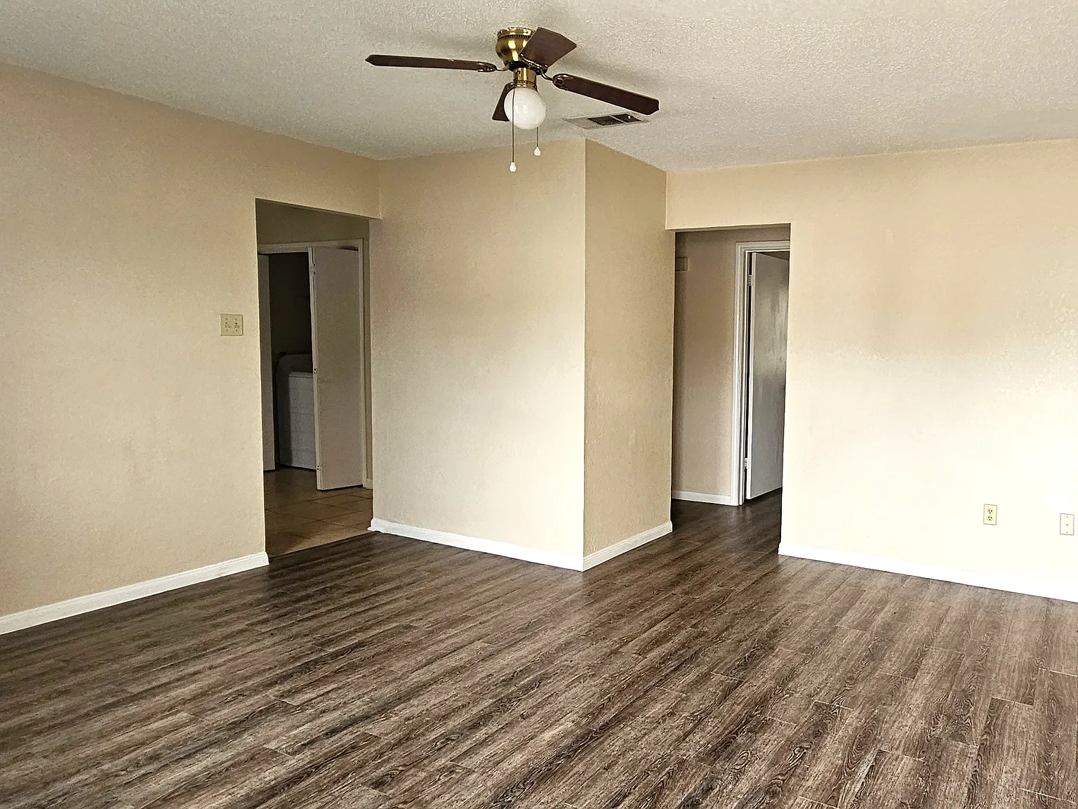 306 Erby Ave — Photo 2