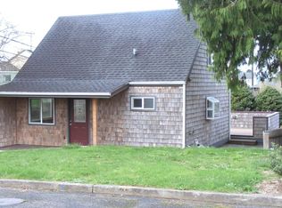 305 NE Benton St, Newport, OR