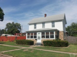 1116 S 10th St, Burlington, IA