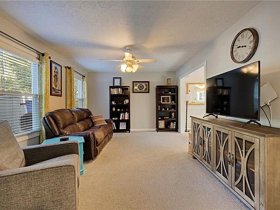 4th image of 3030 Whitehurst Way