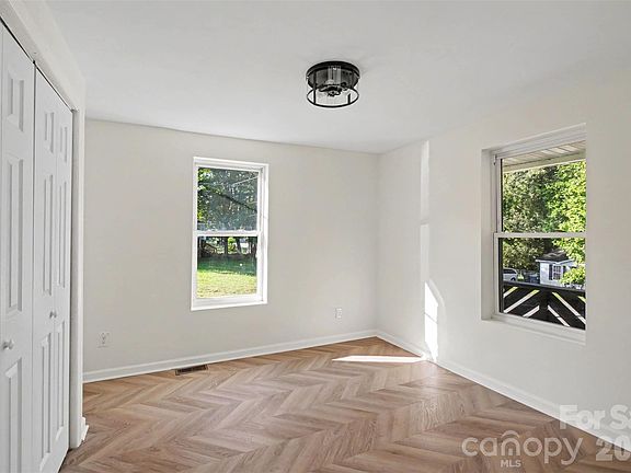 3rd image of 1210 Butler St