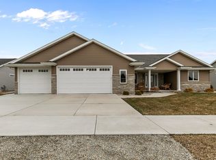 2934 E Turquoise Ln, Appleton, WI 54913