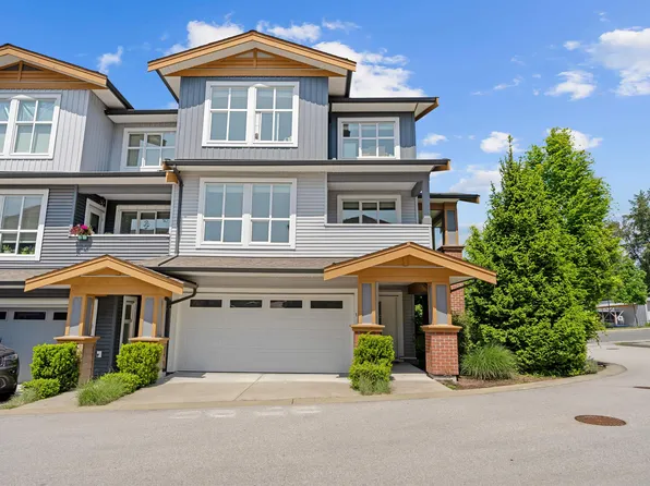 24086 104th Ave #1, Maple Ridge, BC V2W 1J2