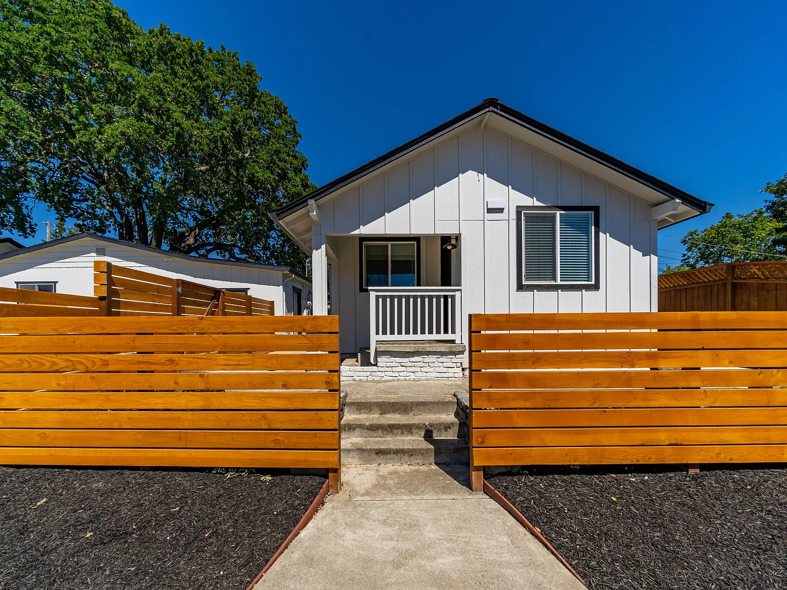 1 bed, 400 sqft, $2,500 — Photo 1