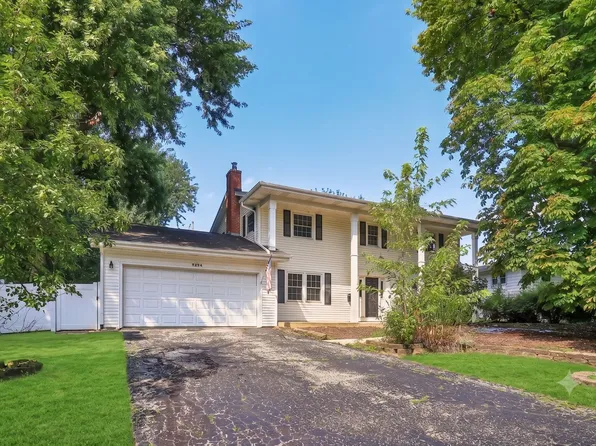 1053 Laurel Ln, Naperville, IL 60540