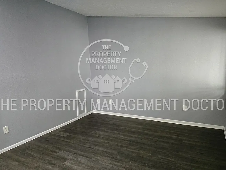 4710 Stonepointe Pl — Photo 18