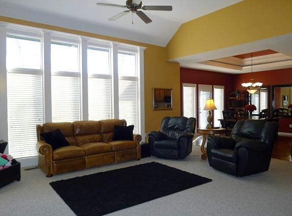 4th image of 8909 N Hull Dr