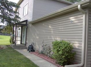 514 Stone Gate Cir, Schaumburg, IL 60193