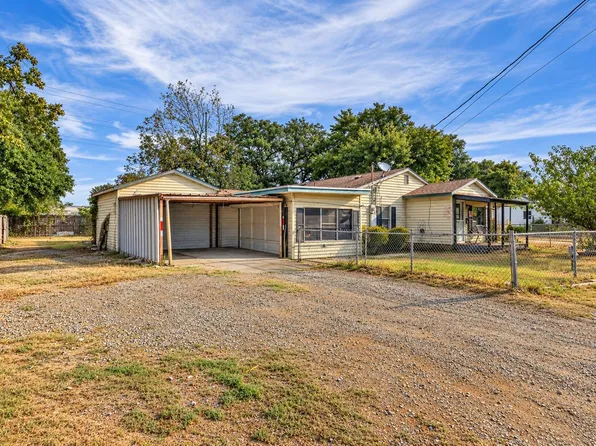 4027 Hollis St, Haltom City, TX 76111