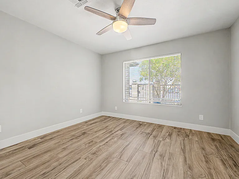 3027 W Tierra Buena Ln — Photo 21