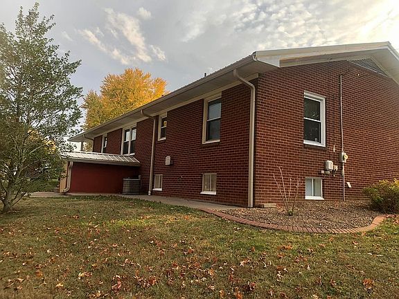 3rd image of 505 Massey Dr