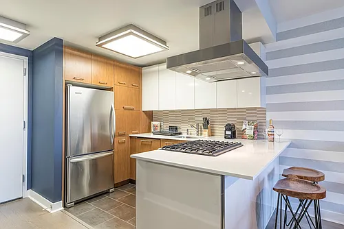450 W 42nd St #32P Photo 1
