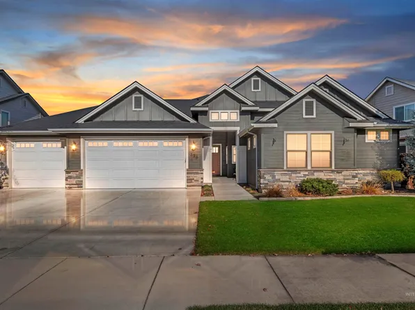 398 W Bacall Dr, Meridian, ID 83646