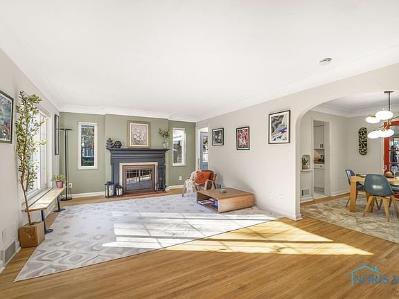 4th image of 3203 Haughton Dr