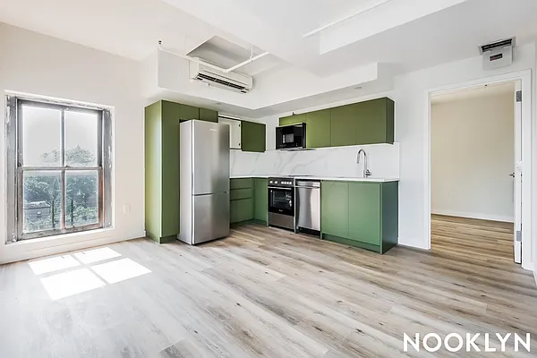Rented by Nooklyn NYC LLC | media 44
