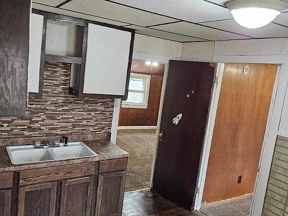 5th image of 2231 Warfel Ave