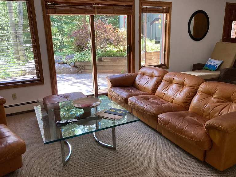 1280B Riverside Dr #B — Photo 2