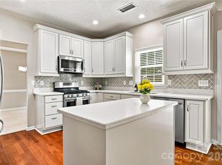 5477 Cambridge Bay Dr, Charlotte, NC 28269