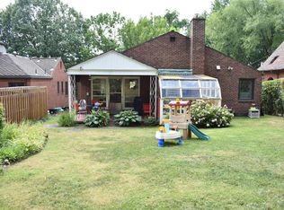 5431 Darlington Rd, Pittsburgh, PA 15217