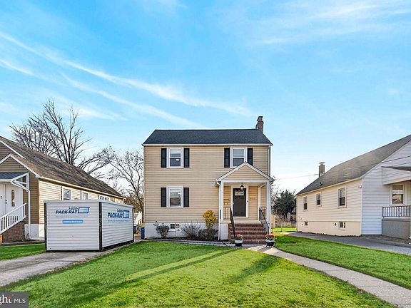 4th image of 3033 Parktowne Rd