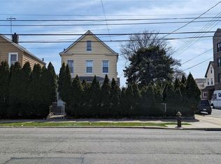 14404 Holly Ave, Flushing, NY 11355