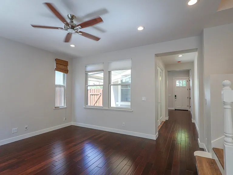 1288 Pistachio Ter — Photo 4