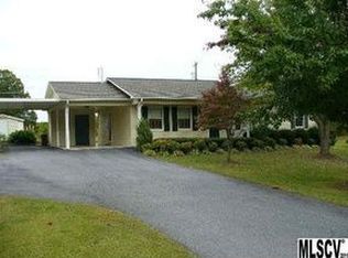 704 Meredith Ct, Lenoir, NC 28645