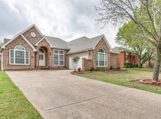 1716 Turtle Point Dr, Desoto, TX 75115