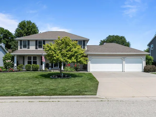 2244 W Seneca Dr, Appleton, WI 54914