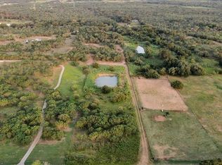 1003 Rawhide Rd, Seguin, TX 78155