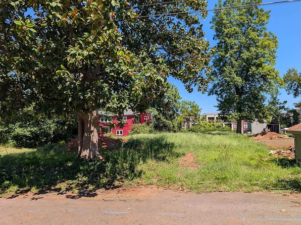 1105 Cherry St, Charlottesville, VA 22902