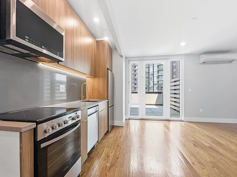 11-24 31st Dr #7F — Photo 3