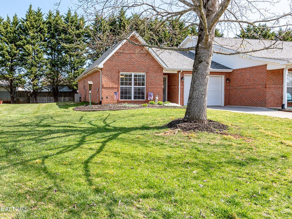 1st image of 2928 Dominion Dr