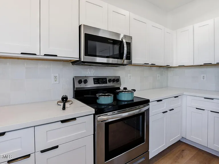 220 W Beechnut Pl — Photo 18