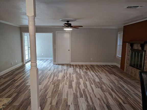 5th image of 2417 Maple Leaf Dr