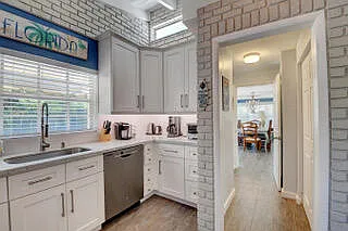 521 NW 14th St — Photo 13